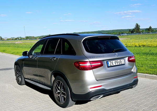 Mercedes-Benz GLC cena 165000 przebieg: 91214, rok produkcji 2019 z Koszalin małe 211